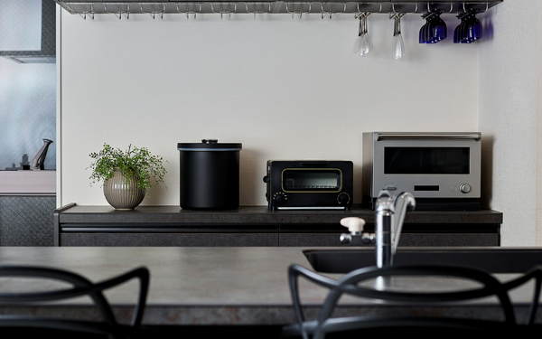 OoBLE black 新登場