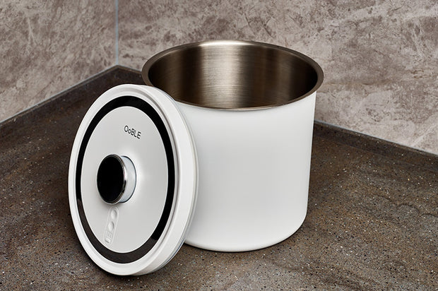 <strong>保存に強いステンレス素材</strong>